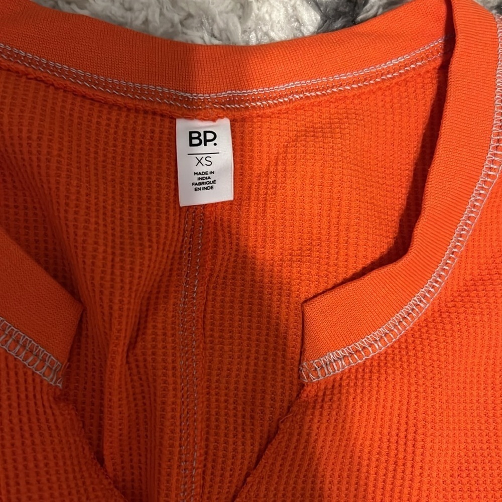 NWT: Crop Knits Henley - Picture 4 of 4